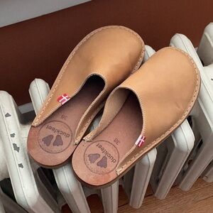 Tan Leather Slides